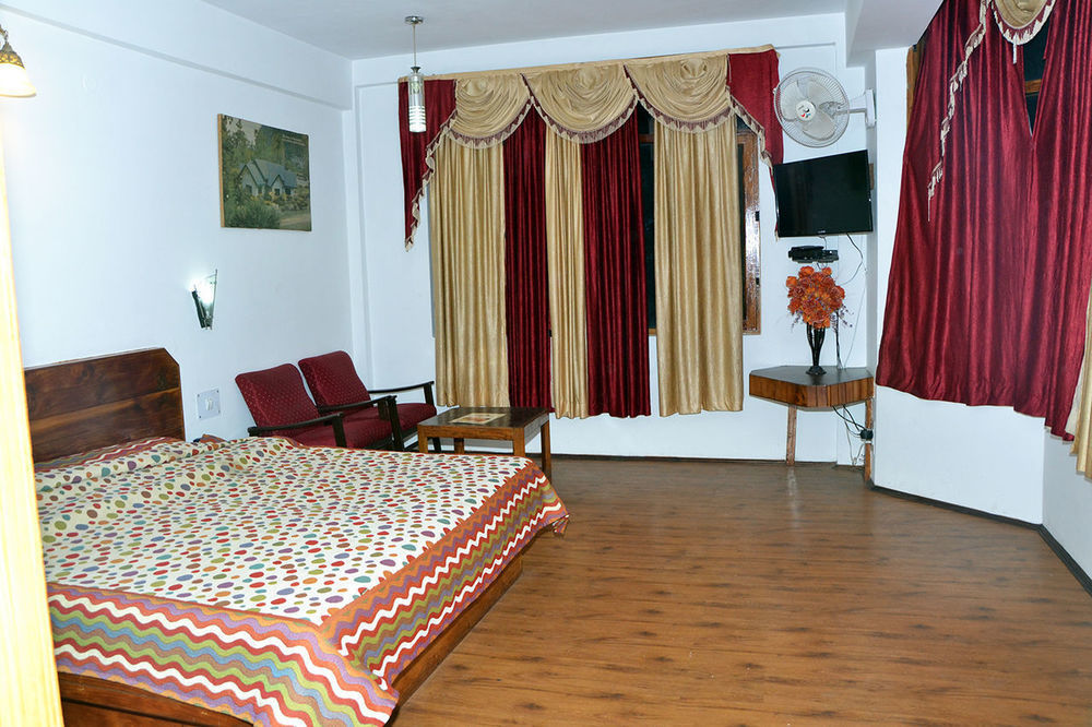 Hotel Devlok Primal Массури Экстерьер фото